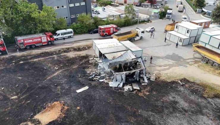 Sancaktepe’de Yangın İnşaat Alanına Sıçradı!