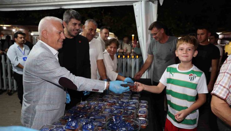 Bursa’da Mevlid Kandili Coşkusu: Tatlı İkramı