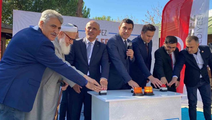 Yeni Cami İçin Temel Dualarla Atıldı!