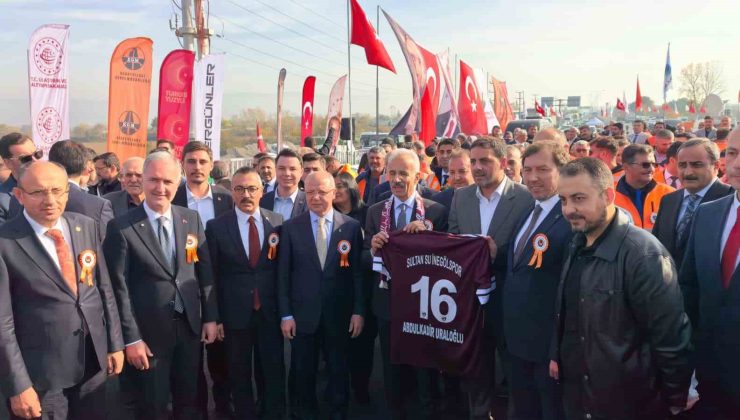 İnegöl’de Yeni Kavşak, Hızlı Tren Müjdesiyle Açıldı!