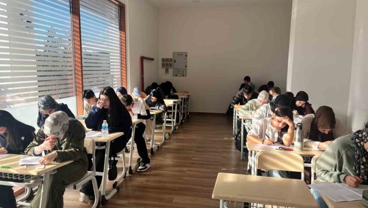 Sancaktepe’de TYT Deneme Sınavı Heyecanı!