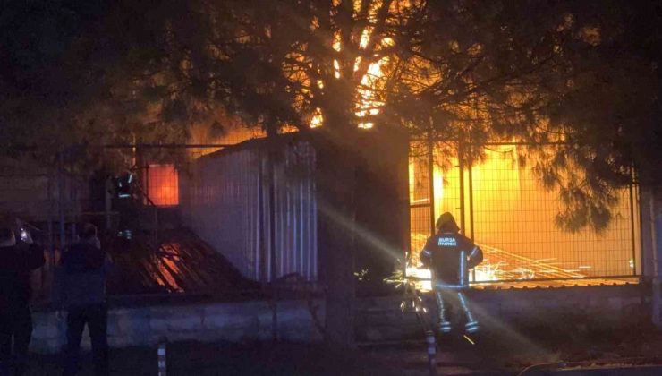 Bursa’da Kimyasal Fabrikada Yangın Çıktı!