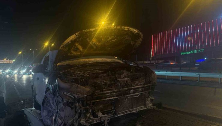 E5’te Seyir Halindeki Araç Alev Alev Yandı!