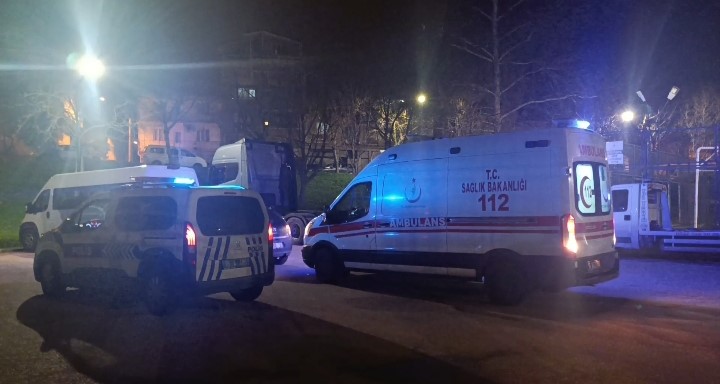 Bursa’da Bıçaklı Kavga: İki Yaralı!