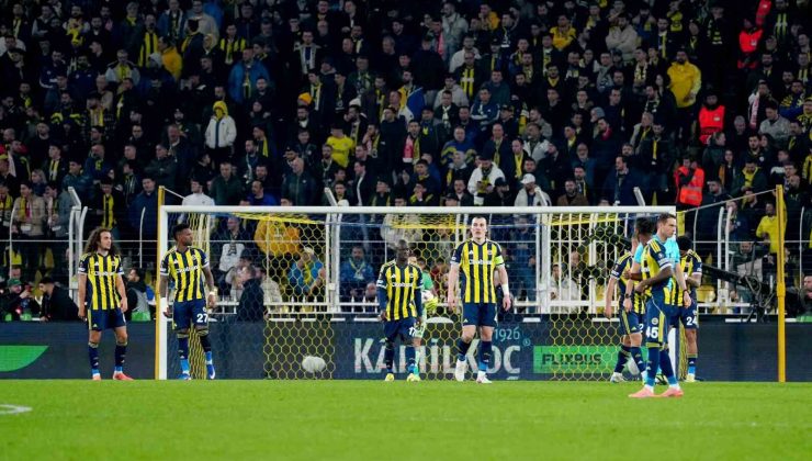 Fenerbahçe, Nottingham Forest’a 3-0 Mağlup!