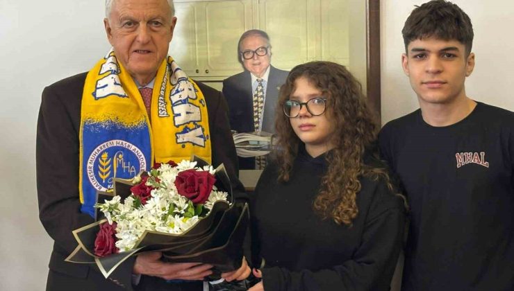 Rona Yırcalı’dan Okula Destek Ziyareti