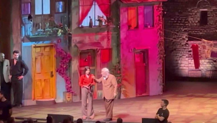 Müjdat Gezen Hastaneye Kaldırıldı, Oyun İptal!