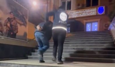İstanbul’da Polis Yeleği Giyen Şahıs Gözaltında
