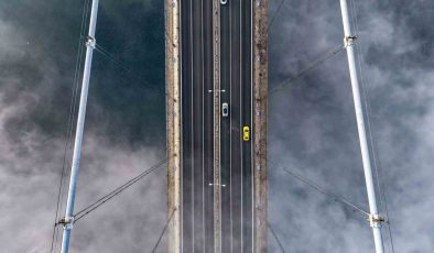 İstanbul’da Yoğun Sis, 15 Temmuz Köprüsü’nü Sarmaladı