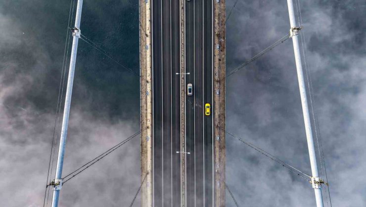 İstanbul’da Yoğun Sis, 15 Temmuz Köprüsü’nü Sarmaladı