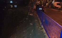 Yağmur Kaldırımı Çökerken Mahalleli Tedirgin!