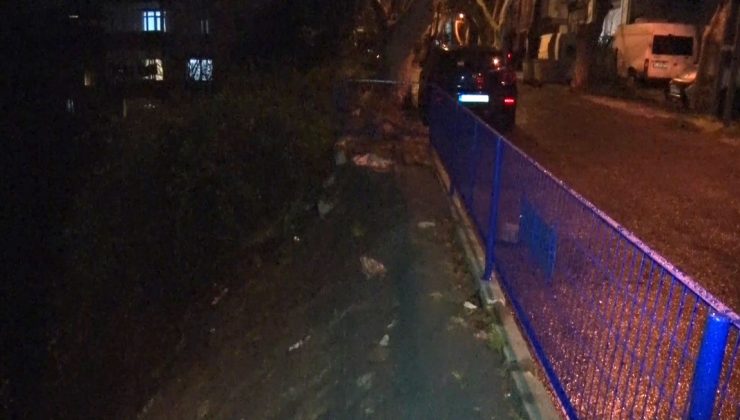 Yağmur Kaldırımı Çökerken Mahalleli Tedirgin!