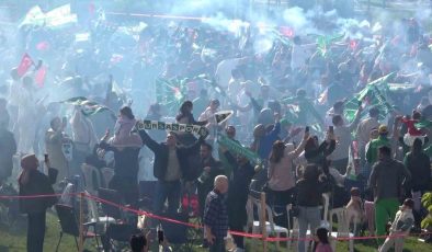 Bursaspor, Somaspor’u 5-1 Yenerek Şampiyon!