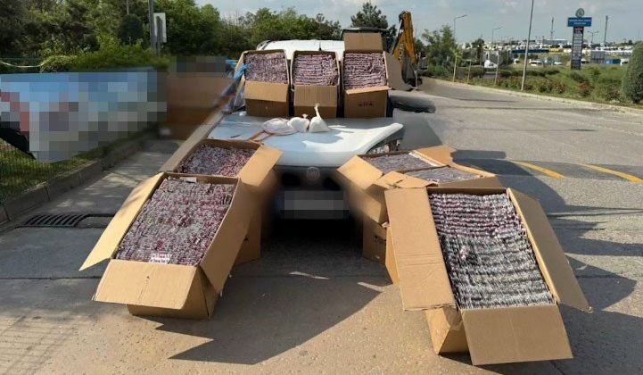 İstanbul’da Uyuşturucu Operasyonunda 560 Bin Hap Ele Geçirildi!