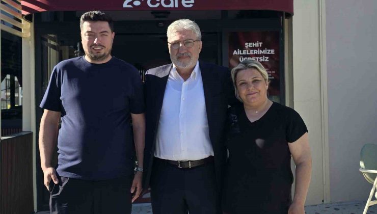 Merih Demiral’dan Annesine Anlamlı Hediye: 28 Kafe!