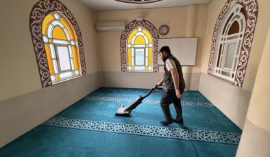 Kartepe’de İbadethaneler Bayrama Hazırlanıyor