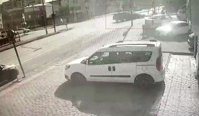 Kırmızı Işıkta Geçen Sürücü, Kazaya Sebep Oldu!