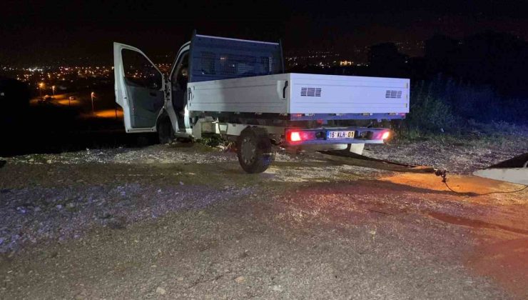 İnegöl’de Kamyonet Şarampole Uçtu, Sürücü Gözaltında!