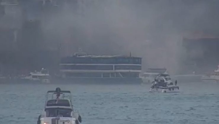 Bebek Sahili’nde Tekne Yangını Paniği!
