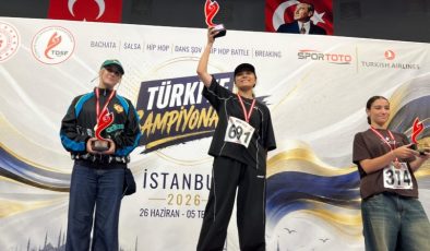 16 Yaşındaki Ecrin, Türkiye Şampiyonu Oldu!